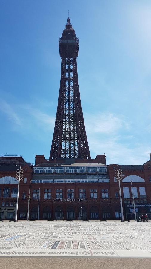 Blackpool Lodge Exterior photo