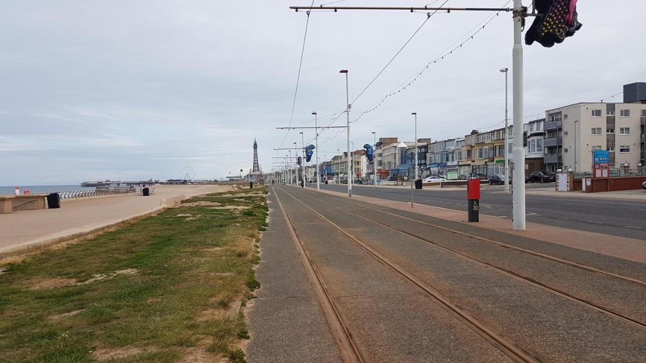 Blackpool Lodge Exterior photo
